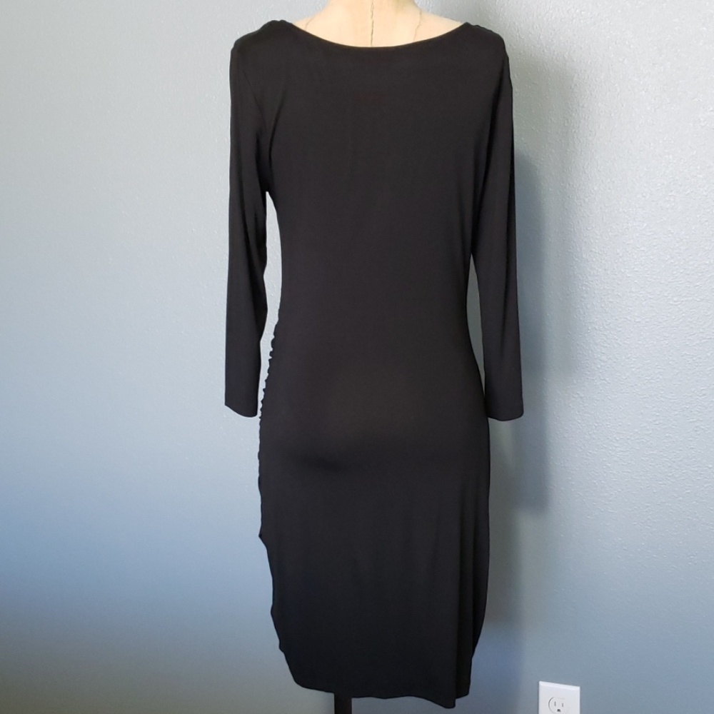 H&M elegant flattering little black dress - Picture 2 of 7